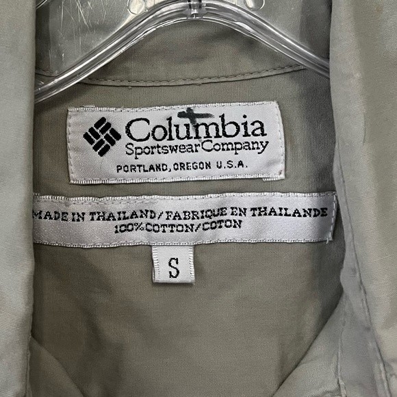 Columbia beige button down shirt with roll tab sleeves GUC size small - Picture 3 of 8
